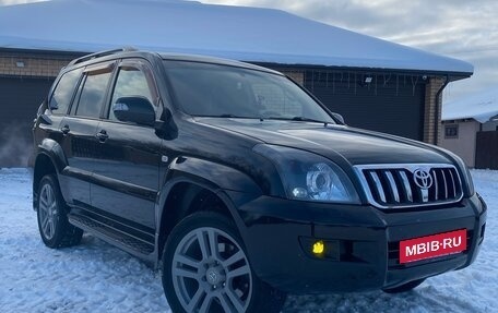 Toyota Land Cruiser Prado 120 рестайлинг, 2007 год, 2 800 000 рублей, 13 фотография