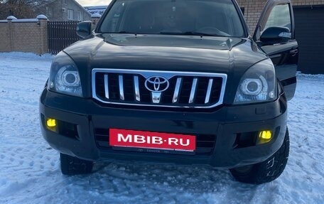 Toyota Land Cruiser Prado 120 рестайлинг, 2007 год, 2 800 000 рублей, 16 фотография