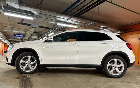 Mercedes-Benz GLA, 2019 год, 2 800 000 рублей, 9 фотография