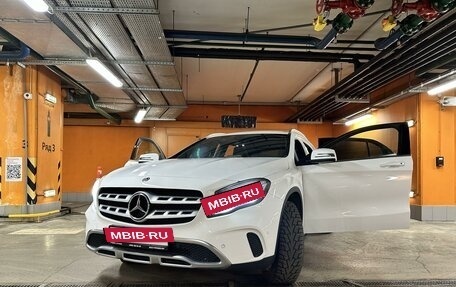 Mercedes-Benz GLA, 2019 год, 2 800 000 рублей, 27 фотография