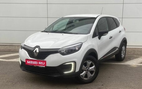 Renault Kaptur I рестайлинг, 2019 год, 1 650 000 рублей, 1 фотография