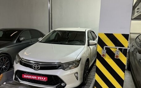 Toyota Camry, 2018 год, 1 899 999 рублей, 5 фотография