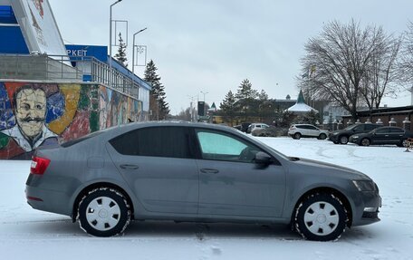 Skoda Octavia, 2018 год, 1 590 000 рублей, 6 фотография