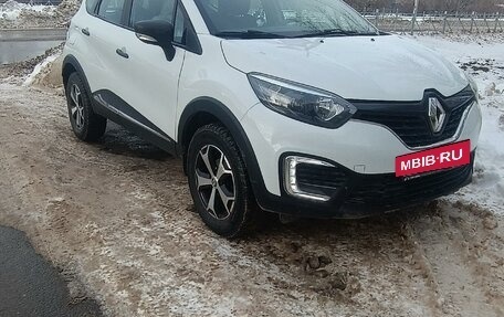 Renault Kaptur I рестайлинг, 2018 год, 1 425 000 рублей, 2 фотография