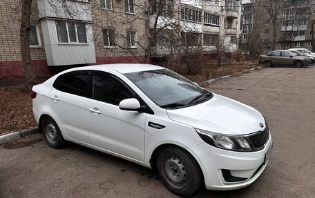 KIA Rio III рестайлинг, 2014 год, 950 000 рублей, 3 фотография