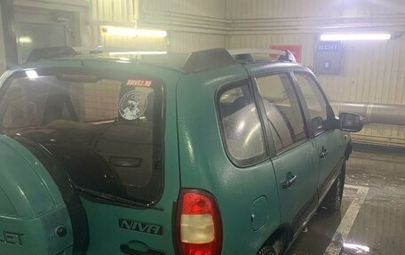 Chevrolet Niva I рестайлинг, 2005 год, 245 000 рублей, 3 фотография