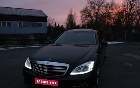 Mercedes-Benz S-Класс, 2006 год, 1 700 000 рублей, 3 фотография