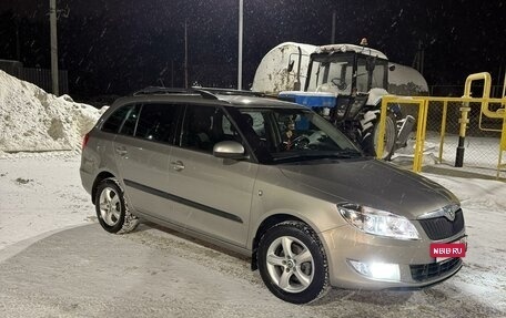 Skoda Fabia II, 2012 год, 750 000 рублей, 3 фотография