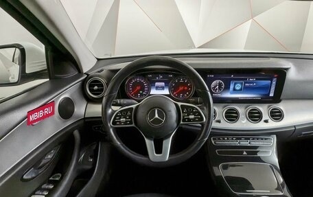 Mercedes-Benz E-Класс, 2018 год, 2 040 000 рублей, 15 фотография