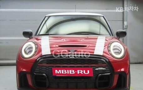 MINI Hatch, 2021 год, 3 180 000 рублей, 2 фотография