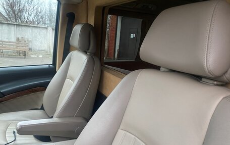 Mercedes-Benz Viano, 2012 год, 2 650 000 рублей, 34 фотография