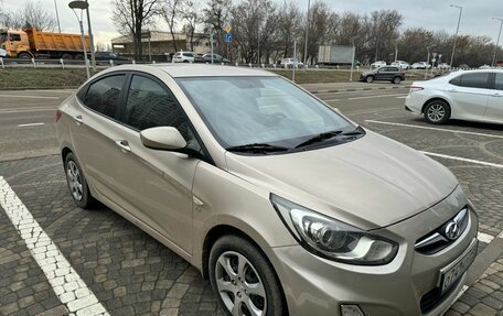 Hyundai Solaris II рестайлинг, 2012 год, 830 000 рублей, 6 фотография