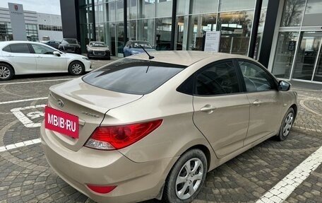 Hyundai Solaris II рестайлинг, 2012 год, 830 000 рублей, 4 фотография