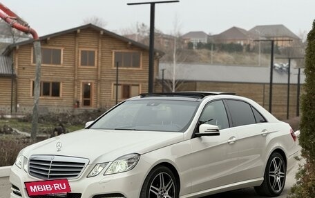 Mercedes-Benz E-Класс, 2010 год, 1 750 000 рублей, 3 фотография