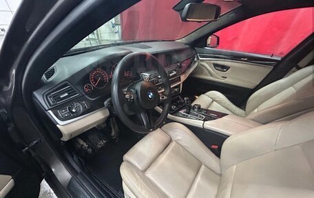 BMW 5 серия, 2012 год, 1 470 000 рублей, 2 фотография