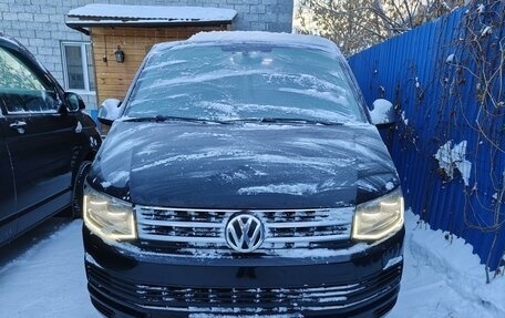 Volkswagen Caravelle T6 рестайлинг, 2016 год, 2 800 000 рублей, 2 фотография