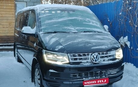 Volkswagen Caravelle T6 рестайлинг, 2016 год, 2 800 000 рублей, 6 фотография