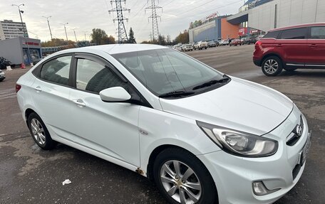 Hyundai Solaris II рестайлинг, 2011 год, 720 000 рублей, 1 фотография