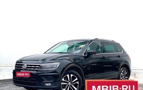 Volkswagen Tiguan II, 2019 год, 3 675 200 рублей, 1 фотография