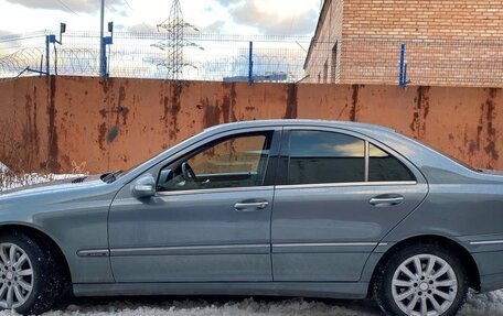 Mercedes-Benz C-Класс, 2004 год, 790 000 рублей, 4 фотография