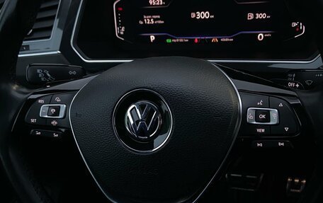 Volkswagen Tiguan II, 2019 год, 3 675 200 рублей, 23 фотография