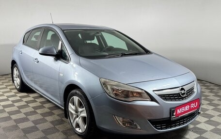 Opel Astra J, 2011 год, 565 000 рублей, 3 фотография