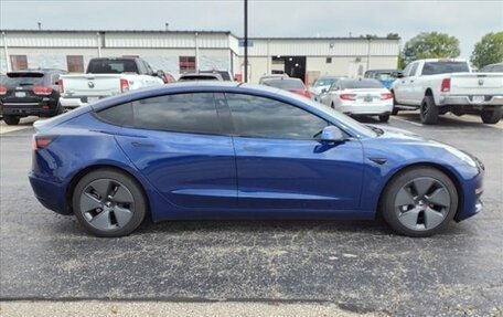 Tesla Model 3 I, 2021 год, 5 459 877 рублей, 2 фотография