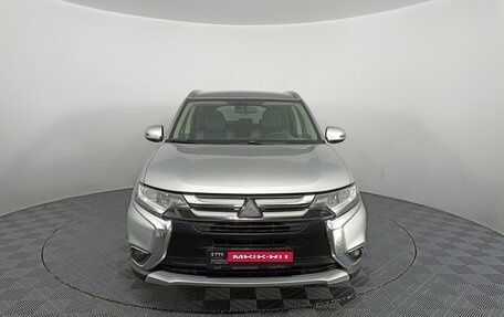 Mitsubishi Outlander III рестайлинг 3, 2018 год, 2 387 000 рублей, 2 фотография