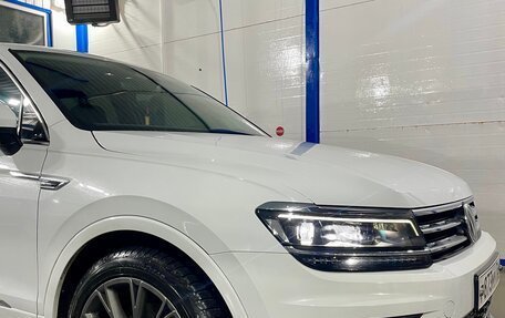 Volkswagen Tiguan II, 2018 год, 3 150 000 рублей, 2 фотография