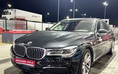 BMW 7 серия, 2017 год, 3 950 000 рублей, 5 фотография