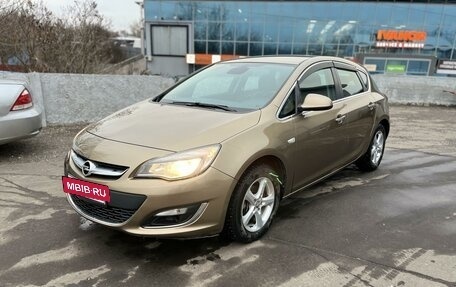 Opel Astra J, 2012 год, 1 050 000 рублей, 2 фотография