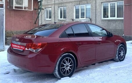 Chevrolet Cruze II, 2010 год, 699 000 рублей, 3 фотография