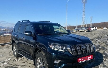 Toyota Land Cruiser Prado 150 рестайлинг 2, 2018 год, 6 100 000 рублей, 2 фотография