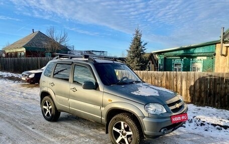 Chevrolet Niva I рестайлинг, 2010 год, 650 000 рублей, 4 фотография