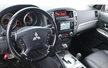 Mitsubishi Pajero IV, 2014 год, 2 450 000 рублей, 6 фотография