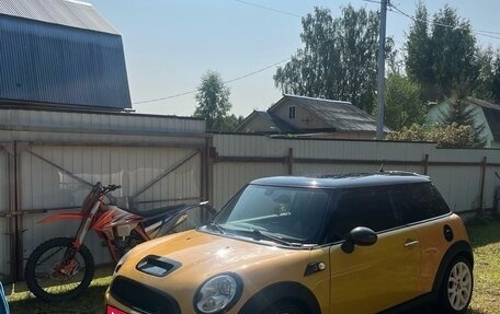 MINI Hatch, 2007 год, 730 000 рублей, 1 фотография