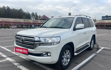 Toyota Land Cruiser 200, 2016 год, 7 200 000 рублей, 3 фотография