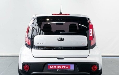 KIA Soul II рестайлинг, 2018 год, 1 750 000 рублей, 17 фотография