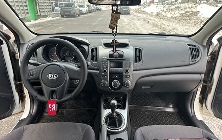 KIA Cerato III, 2010 год, 667 000 рублей, 10 фотография