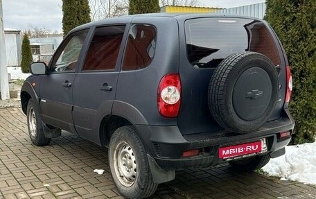 Chevrolet Niva I рестайлинг, 2011 год, 480 000 рублей, 4 фотография