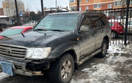 Toyota Land Cruiser 100 рестайлинг 2, 2006 год, 1 800 000 рублей, 2 фотография