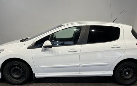 Peugeot 308 II, 2011 год, 300 000 рублей, 2 фотография