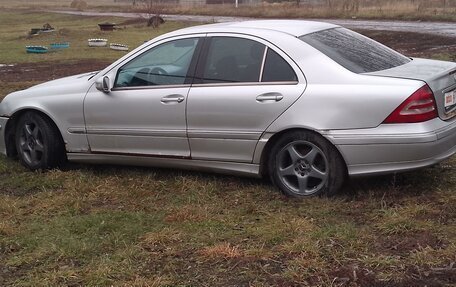 Mercedes-Benz C-Класс, 2001 год, 230 000 рублей, 2 фотография