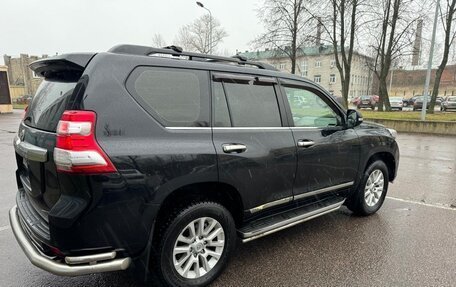 Toyota Land Cruiser Prado 150 рестайлинг 2, 2015 год, 3 550 000 рублей, 8 фотография