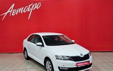 Skoda Rapid I, 2017 год, 990 000 рублей, 7 фотография