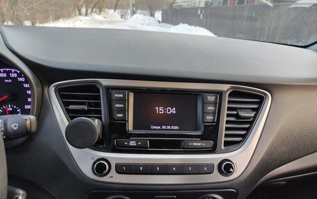 Hyundai Solaris II рестайлинг, 2018 год, 1 400 000 рублей, 17 фотография