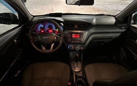 KIA Rio III рестайлинг, 2013 год, 899 000 рублей, 10 фотография