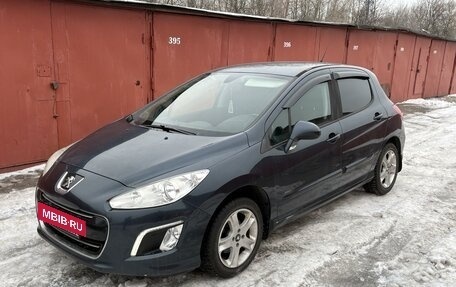 Peugeot 308 II, 2011 год, 670 000 рублей, 2 фотография