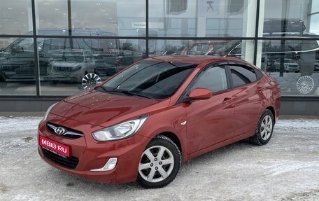 Hyundai Solaris II рестайлинг, 2012 год, 815 000 рублей, 1 фотография