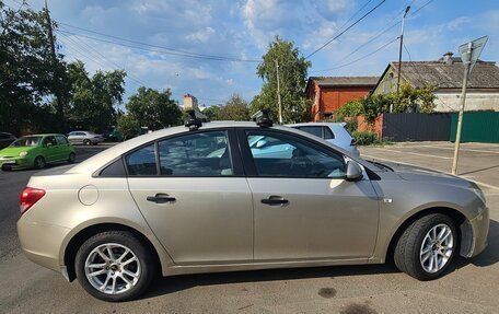 Chevrolet Cruze II, 2011 год, 800 000 рублей, 3 фотография